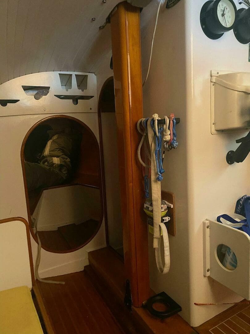 1997 Custom 30 Performance Sloop — photo 14