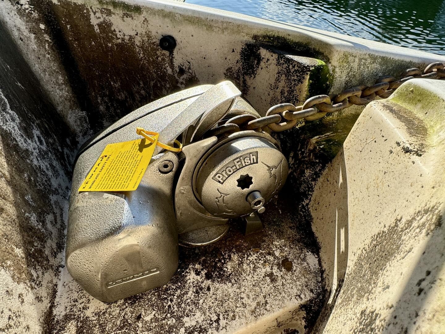 2004 Rinker 342 Fiesta Vee — photo 35