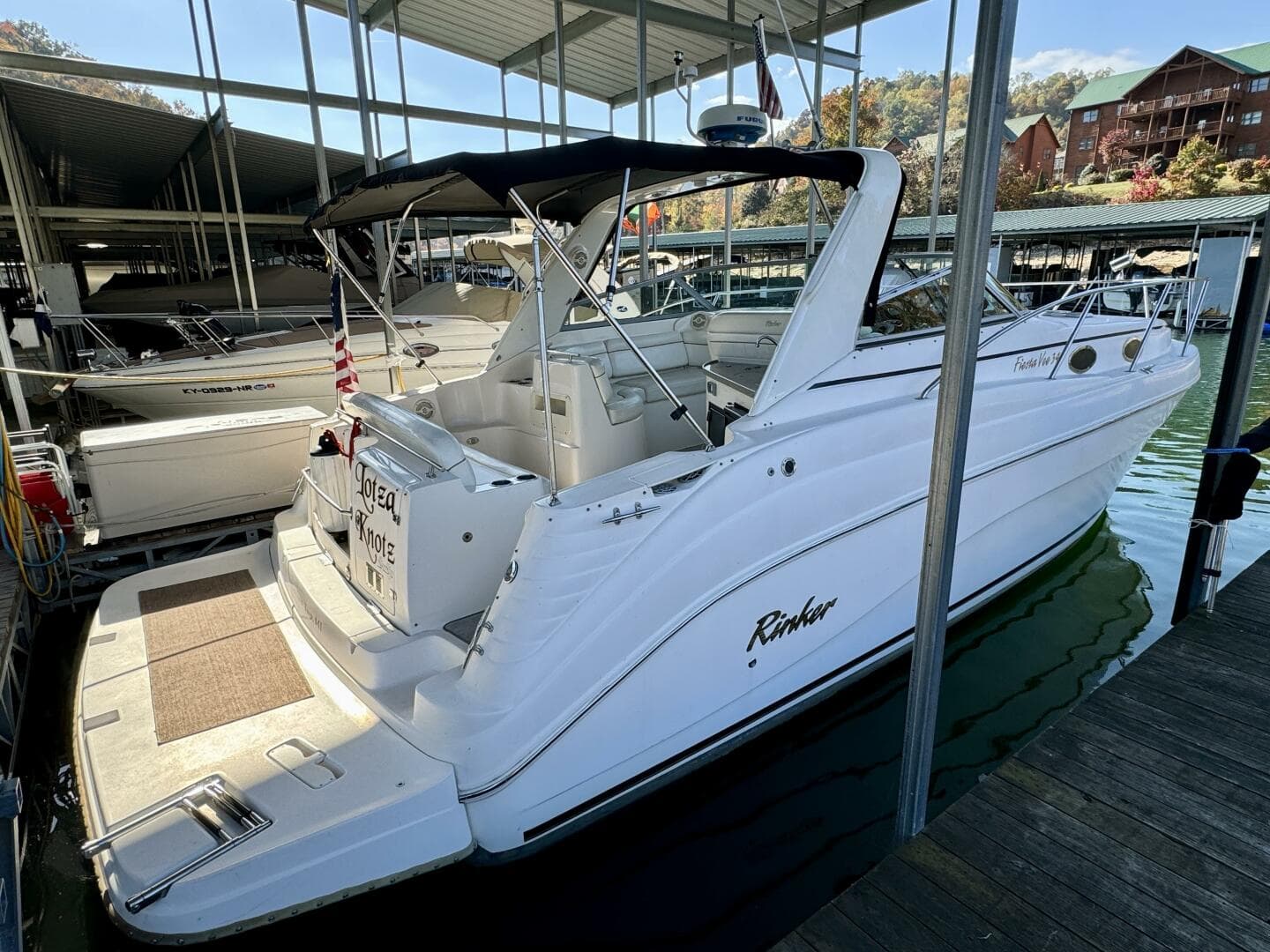 2004 Rinker 342 Fiesta Vee — photo 12