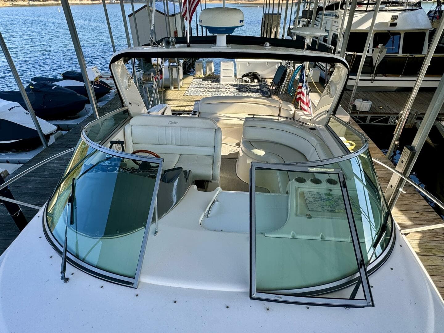 2004 Rinker 342 Fiesta Vee — photo 36