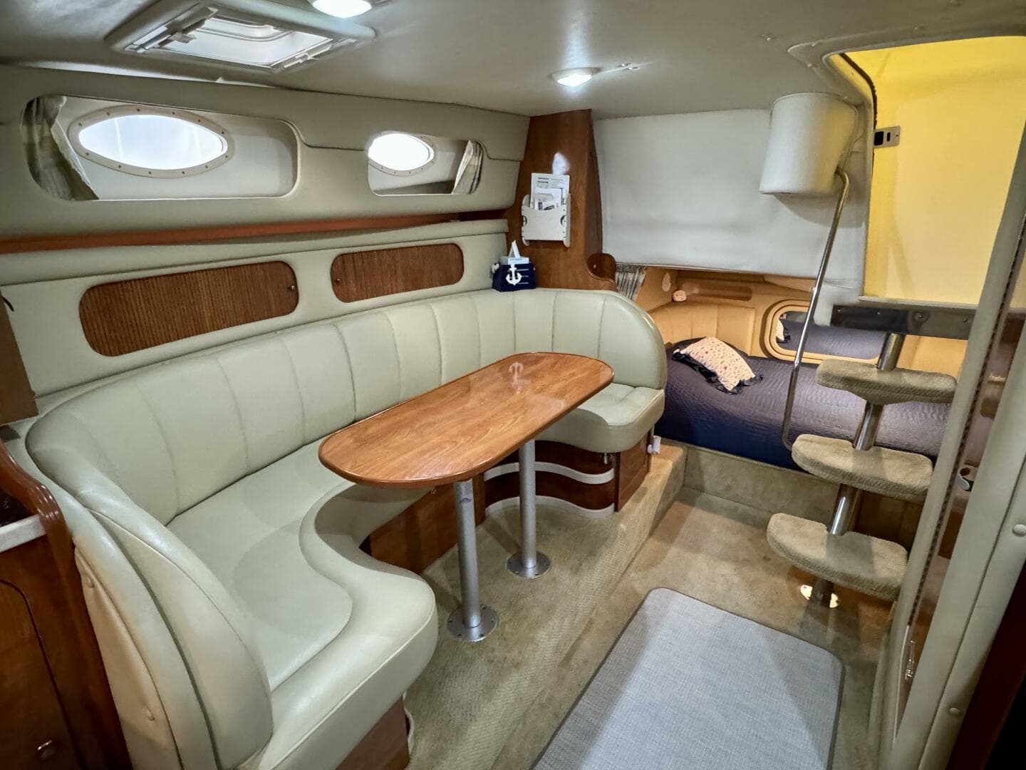 2004 Rinker 342 Fiesta Vee — photo 58