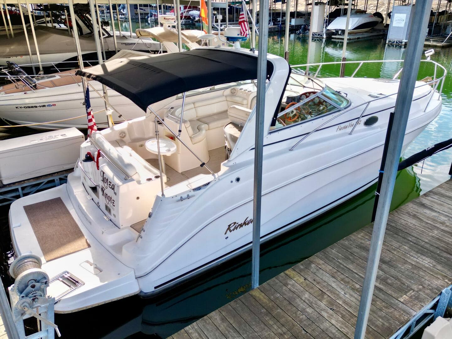 2004 Rinker 342 Fiesta Vee — photo 1