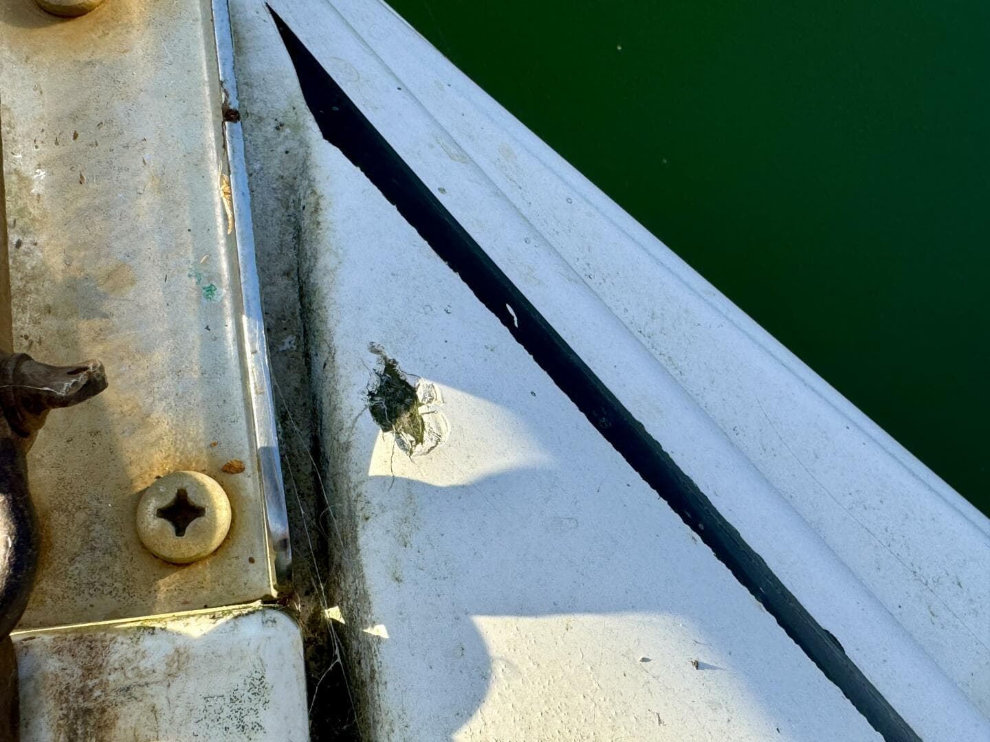 2004 Rinker 342 Fiesta Vee — photo 97