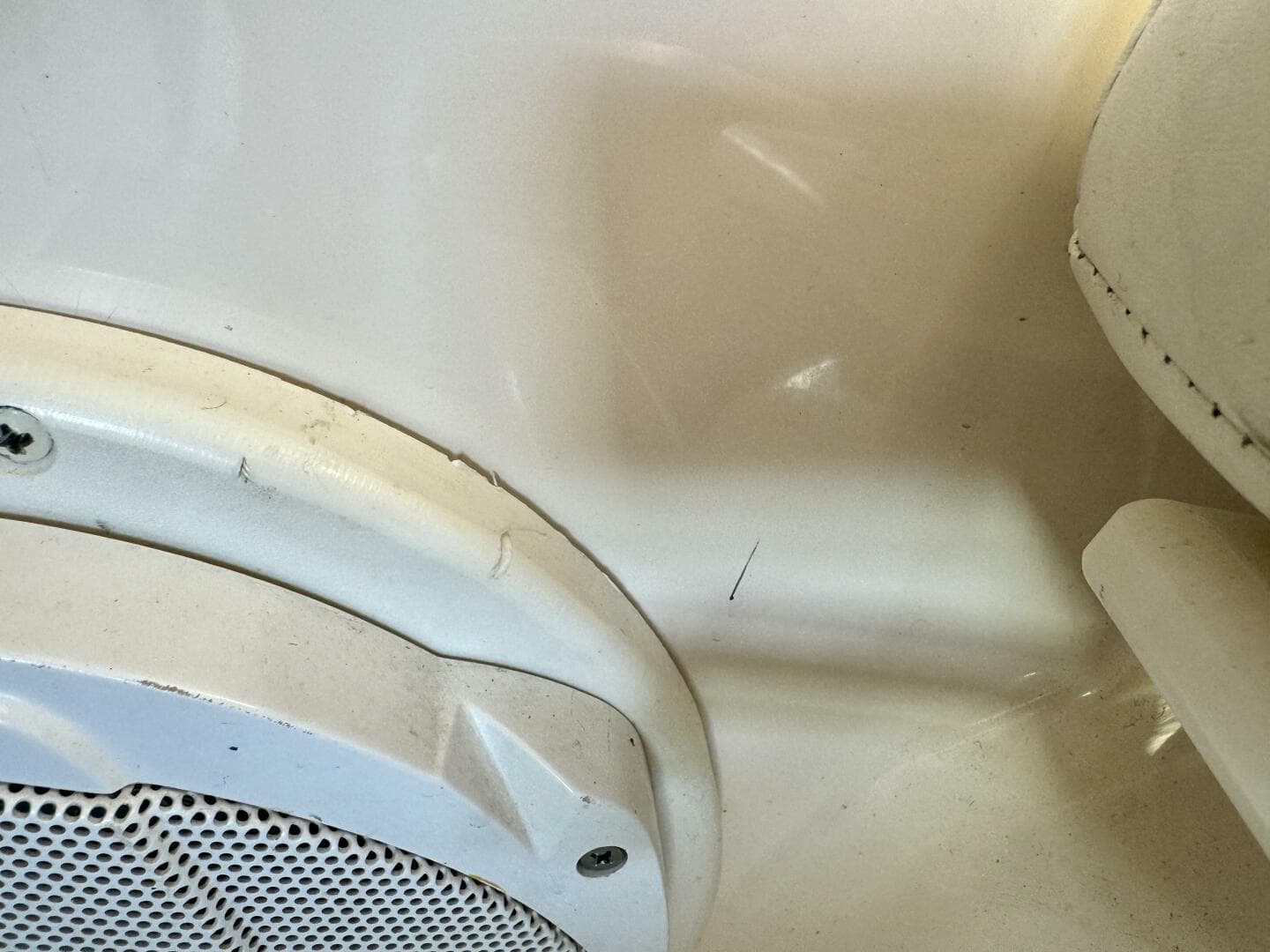 2004 Rinker 342 Fiesta Vee — photo 209