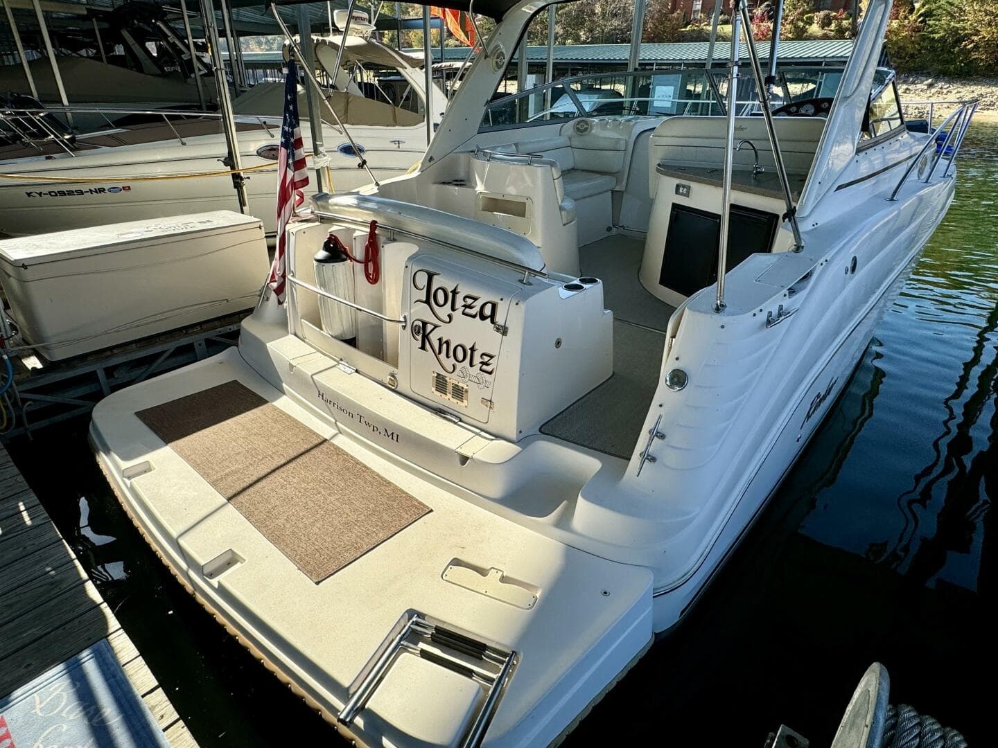 2004 Rinker 342 Fiesta Vee — photo 13
