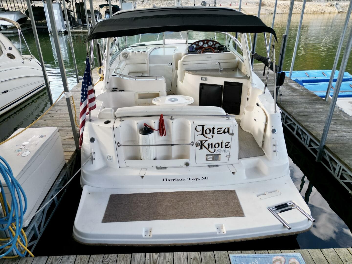 2004 Rinker 342 Fiesta Vee — photo 9