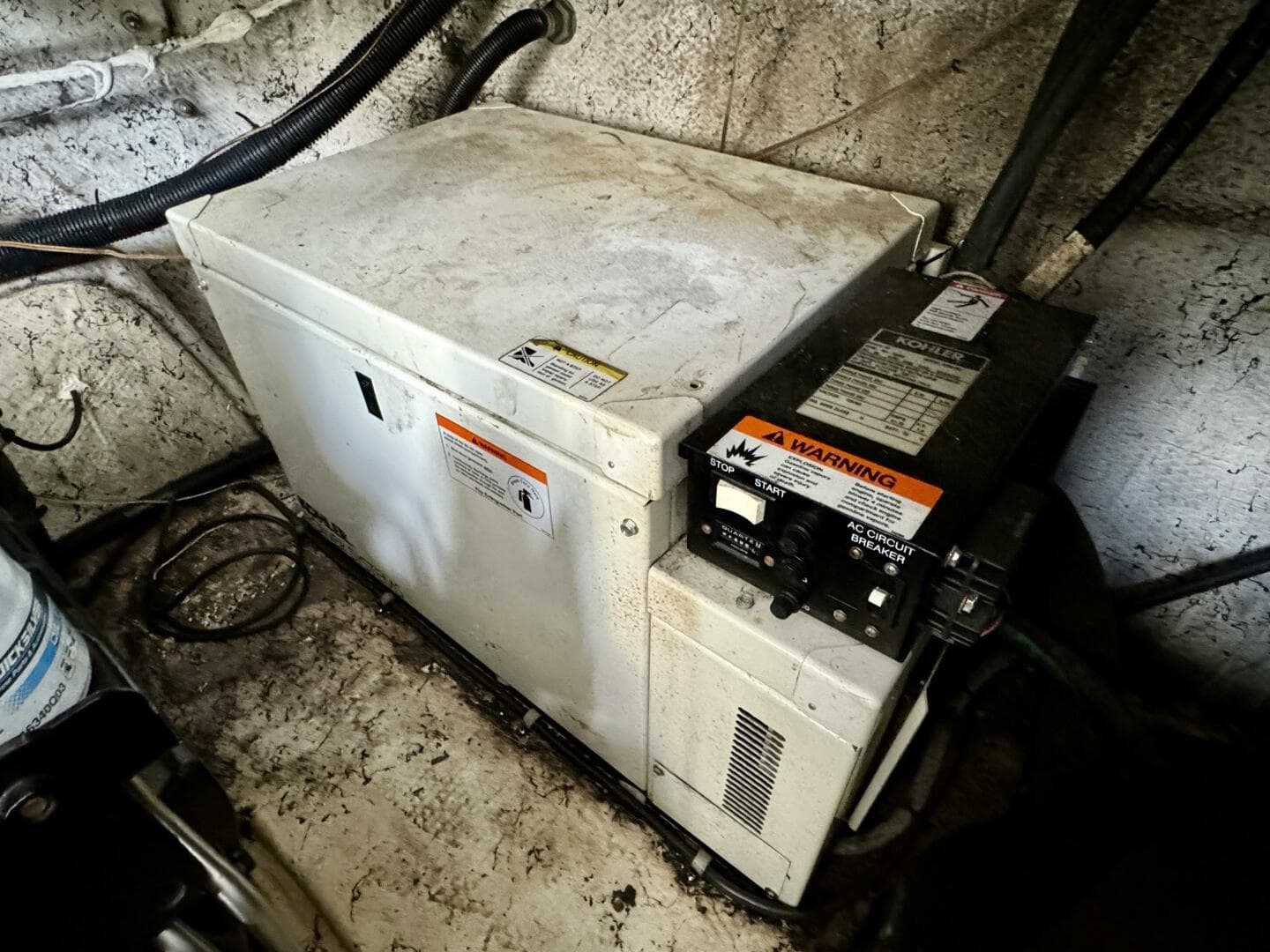 2004 Rinker 342 Fiesta Vee — photo 89