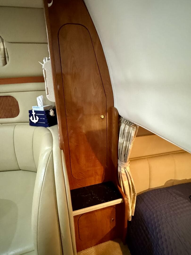 2004 Rinker 342 Fiesta Vee — photo 63