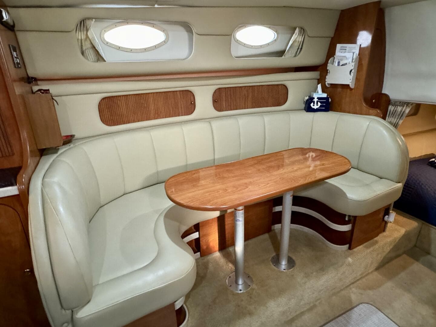 2004 Rinker 342 Fiesta Vee — photo 57