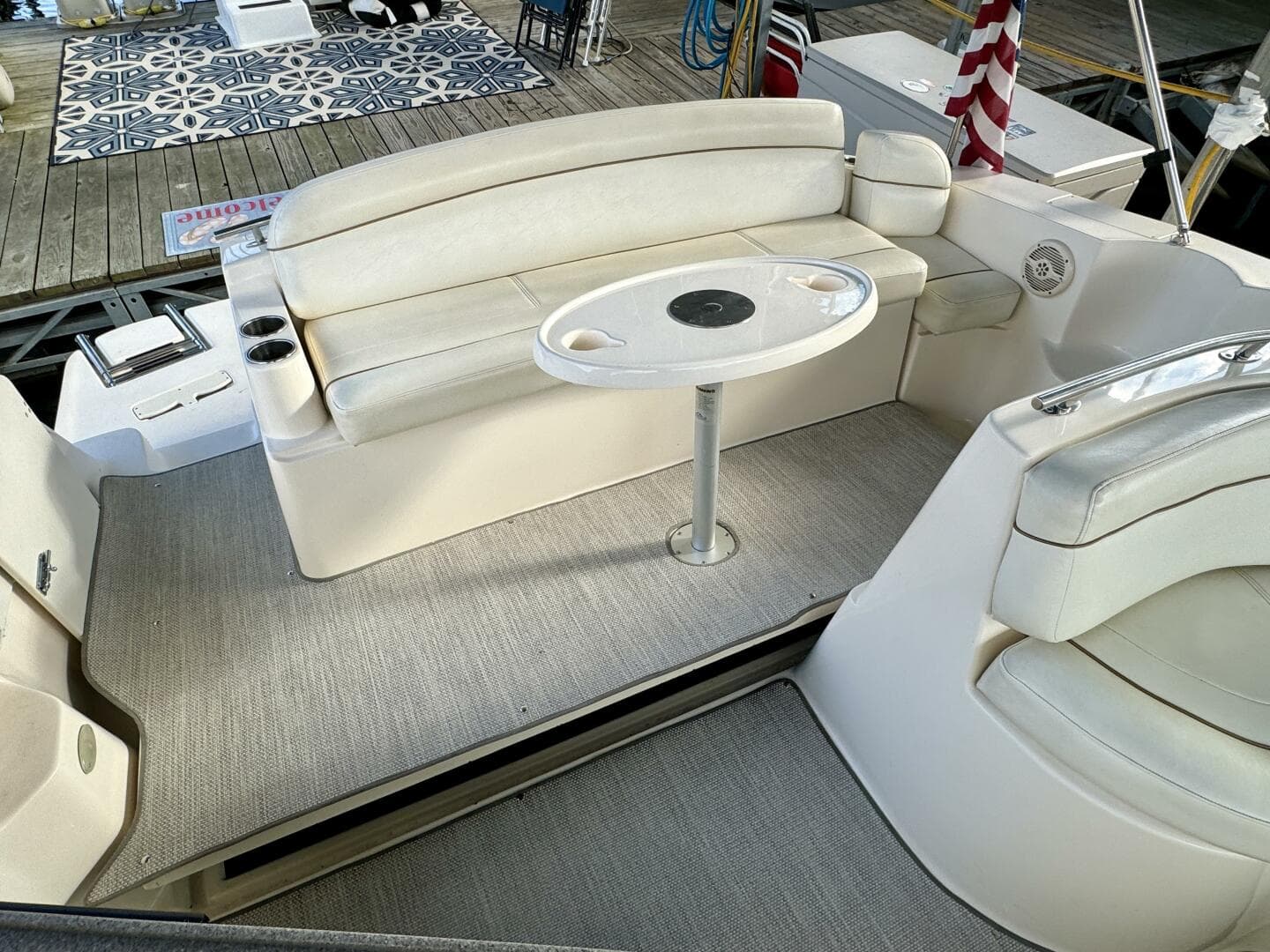 2004 Rinker 342 Fiesta Vee — photo 79