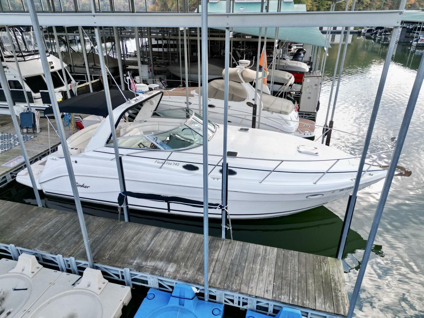 2004 Rinker 342 Fiesta Vee — photo 2