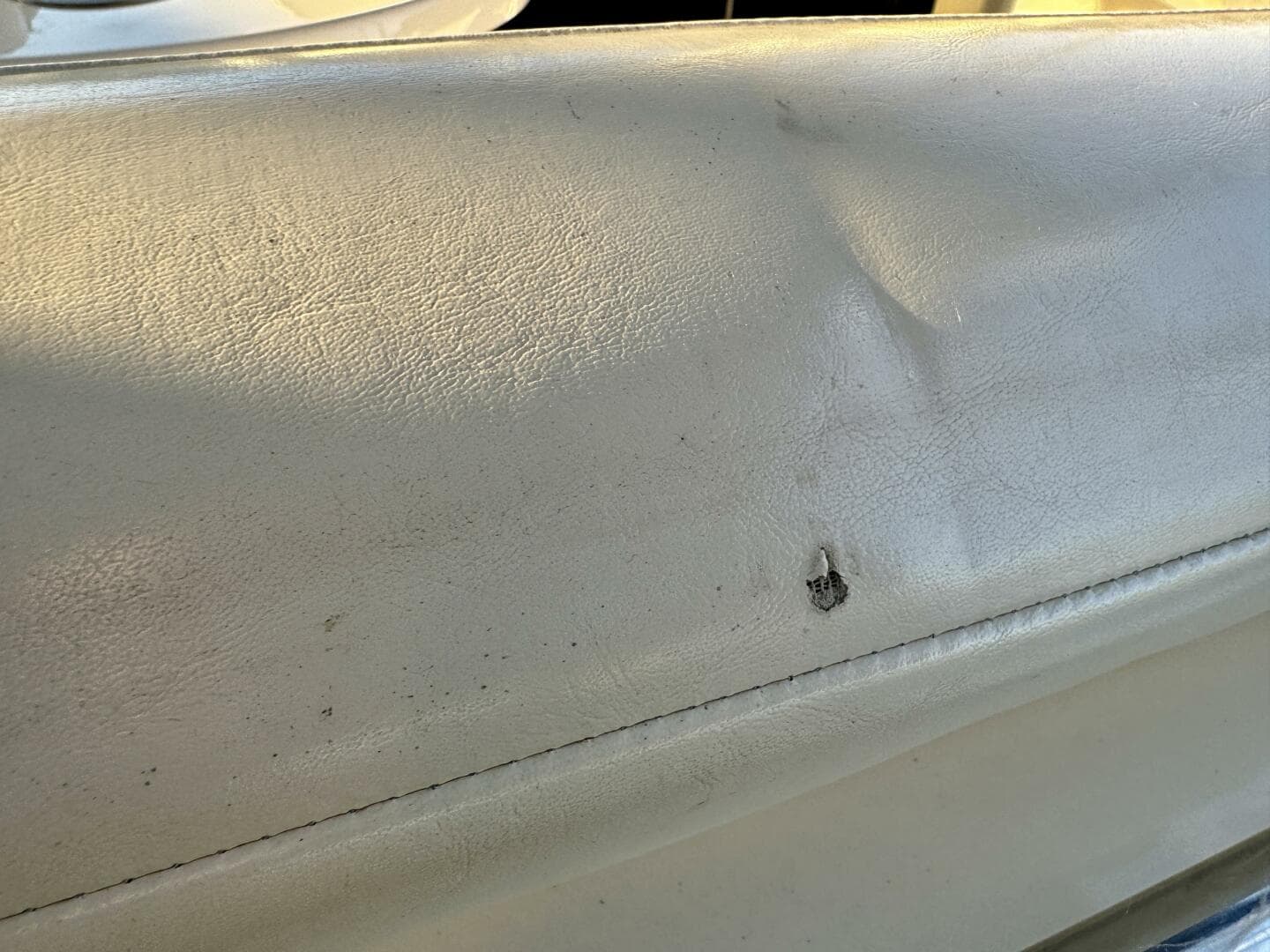 2004 Rinker 342 Fiesta Vee — photo 194