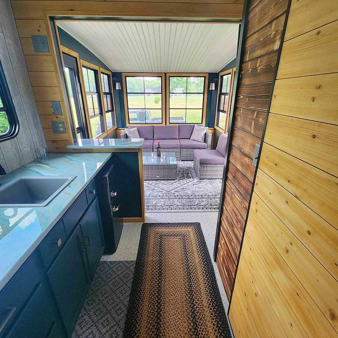 2023 Custom 25 Hadlee Houseboat — photo 13