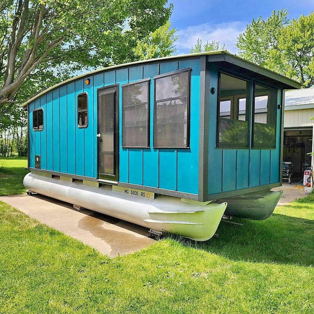 2023 Custom 25 Hadlee Houseboat — photo 1