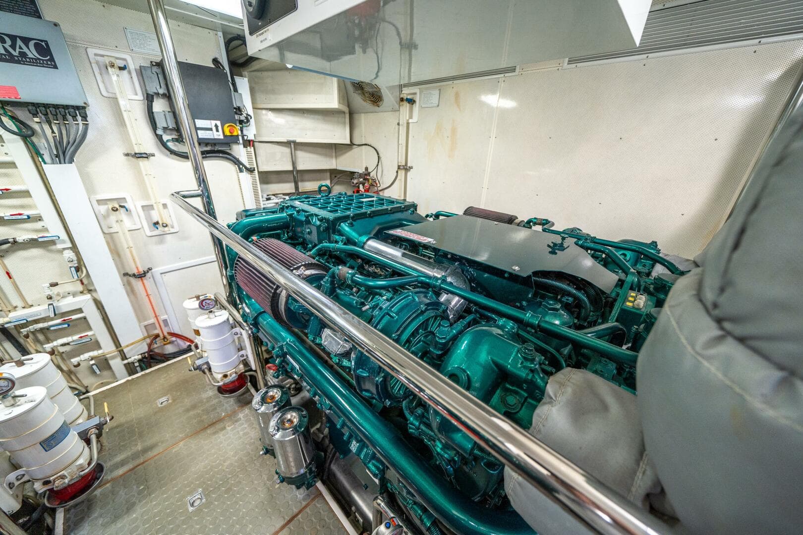 2006 Offshore Yachts 72 Pilothouse — photo 66