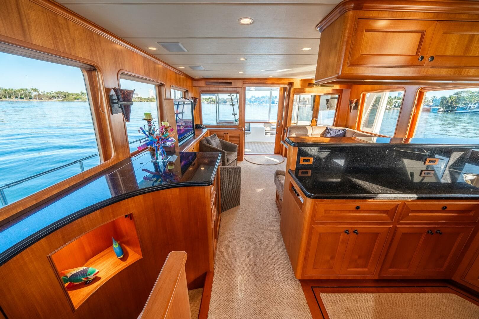 2006 Offshore Yachts 72 Pilothouse — photo 33