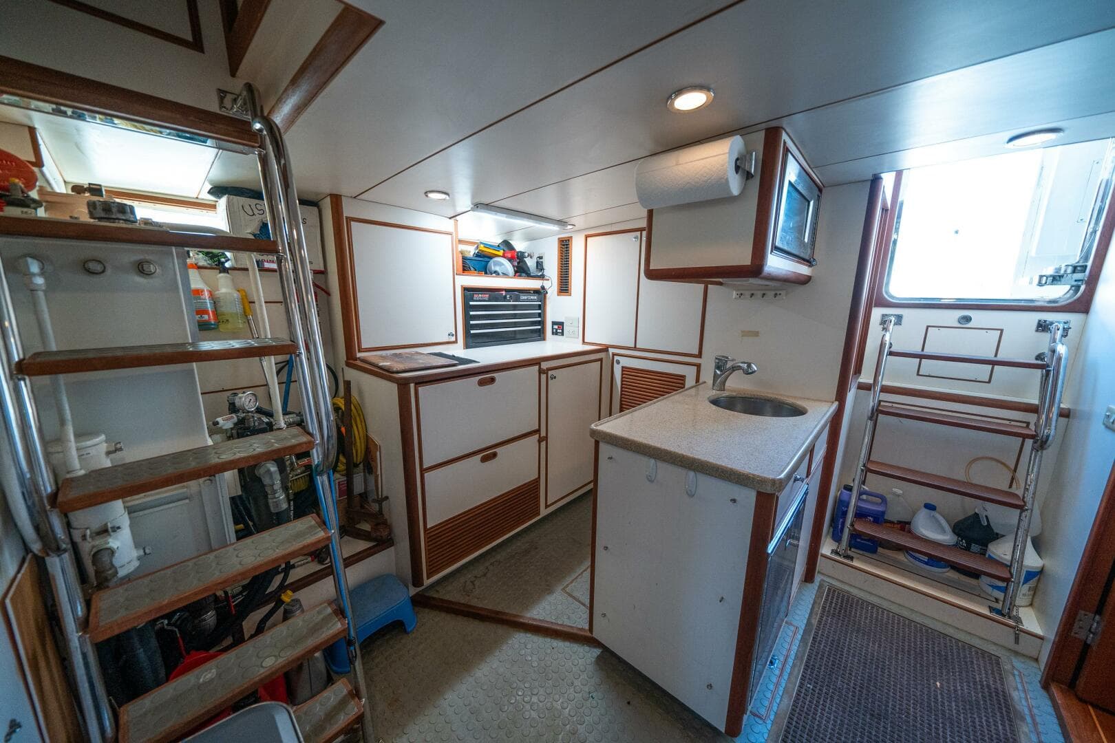 2006 Offshore Yachts 72 Pilothouse — photo 61