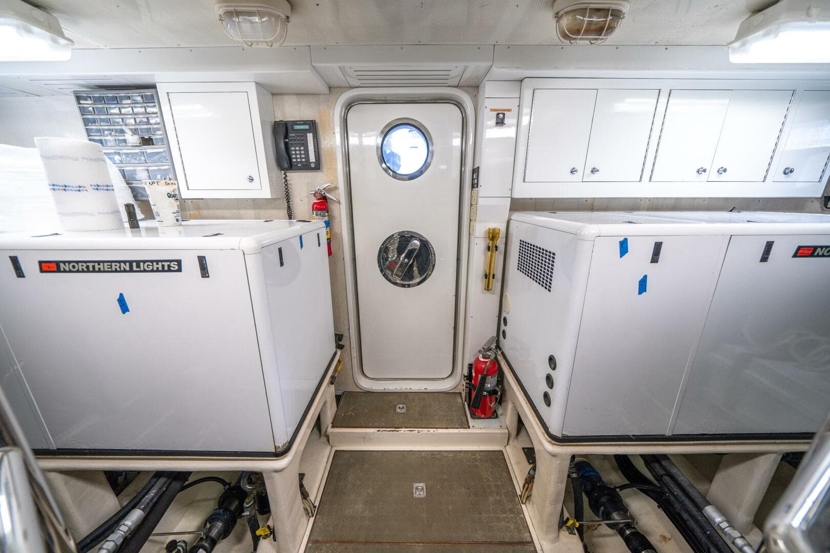 2006 Offshore Yachts 72 Pilothouse — photo 64