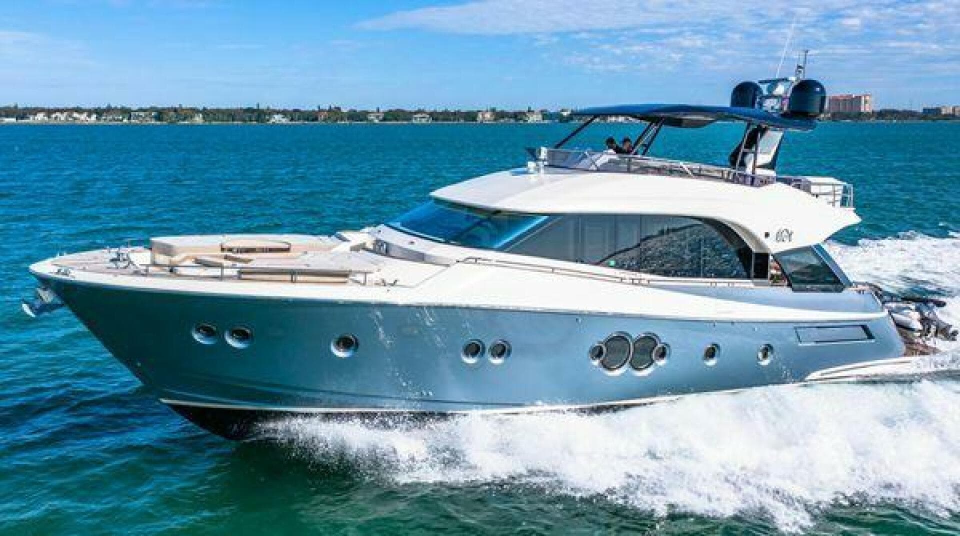 2018 Monte Carlo Yachts 70 — photo 21