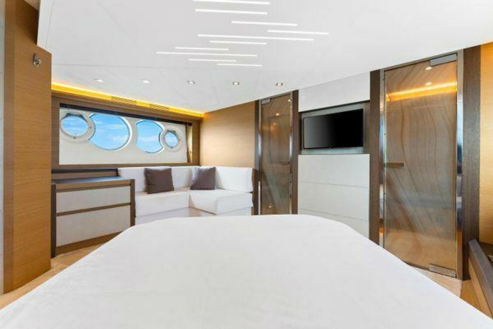 2018 Monte Carlo Yachts 70 — photo 72