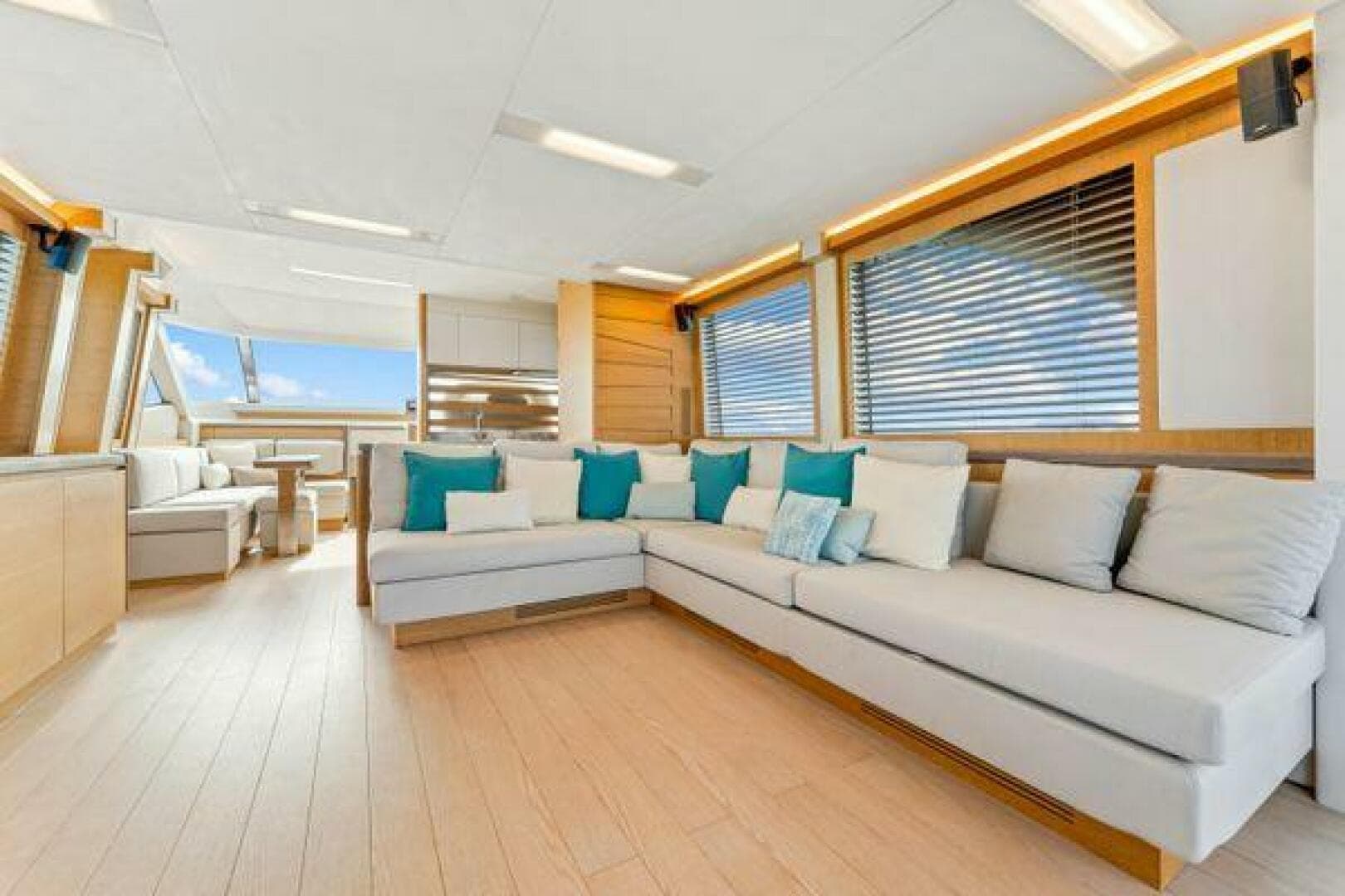 2018 Monte Carlo Yachts 70 — photo 56