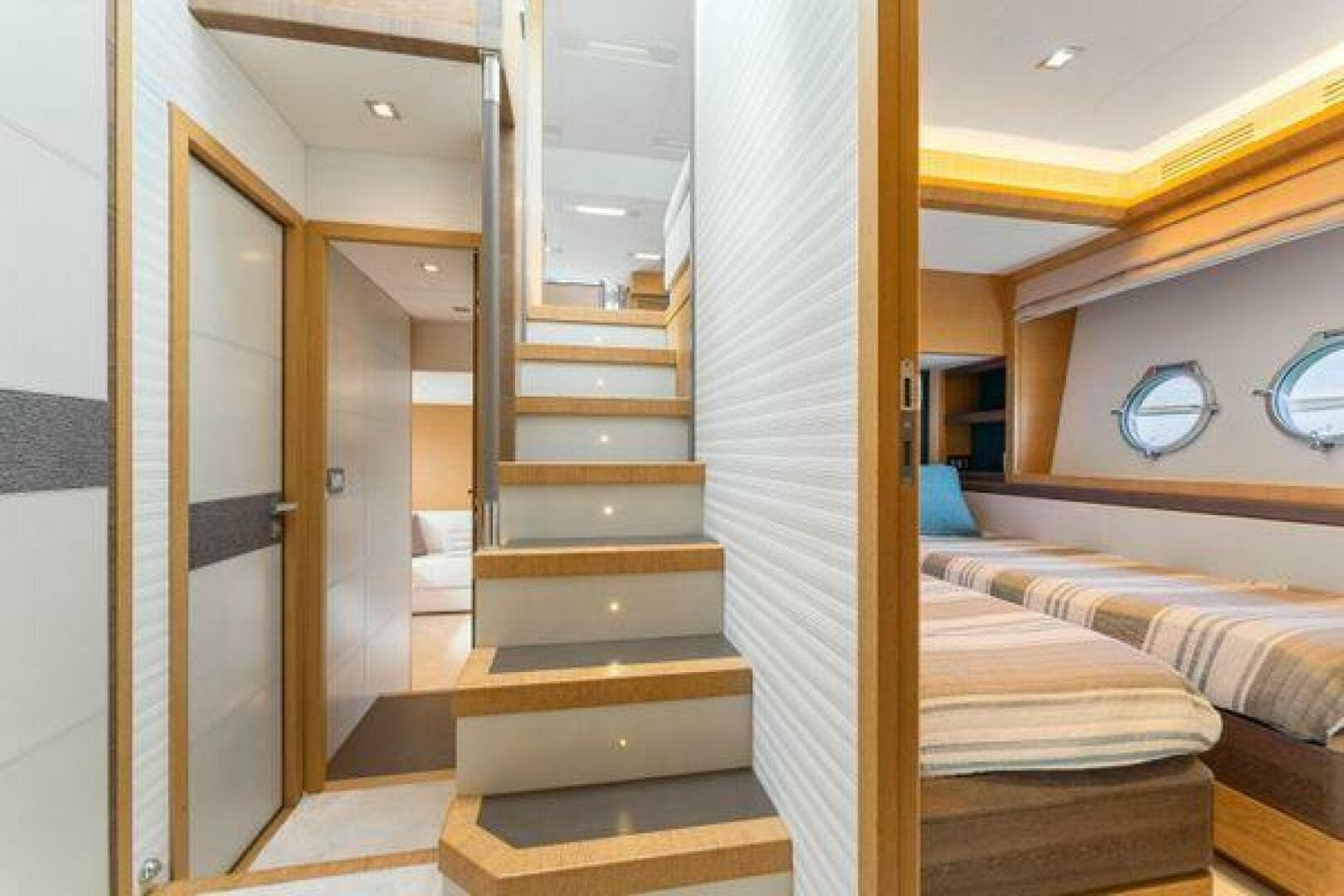 2018 Monte Carlo Yachts 70 — photo 65