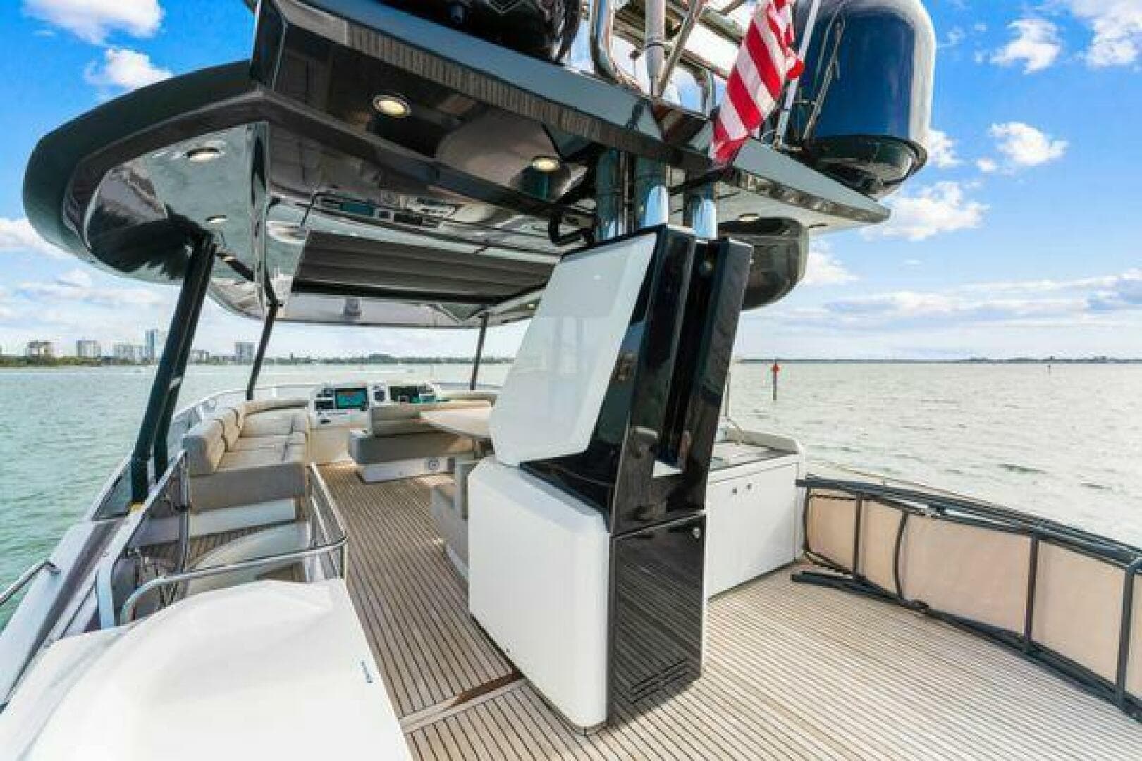 2018 Monte Carlo Yachts 70 — photo 50