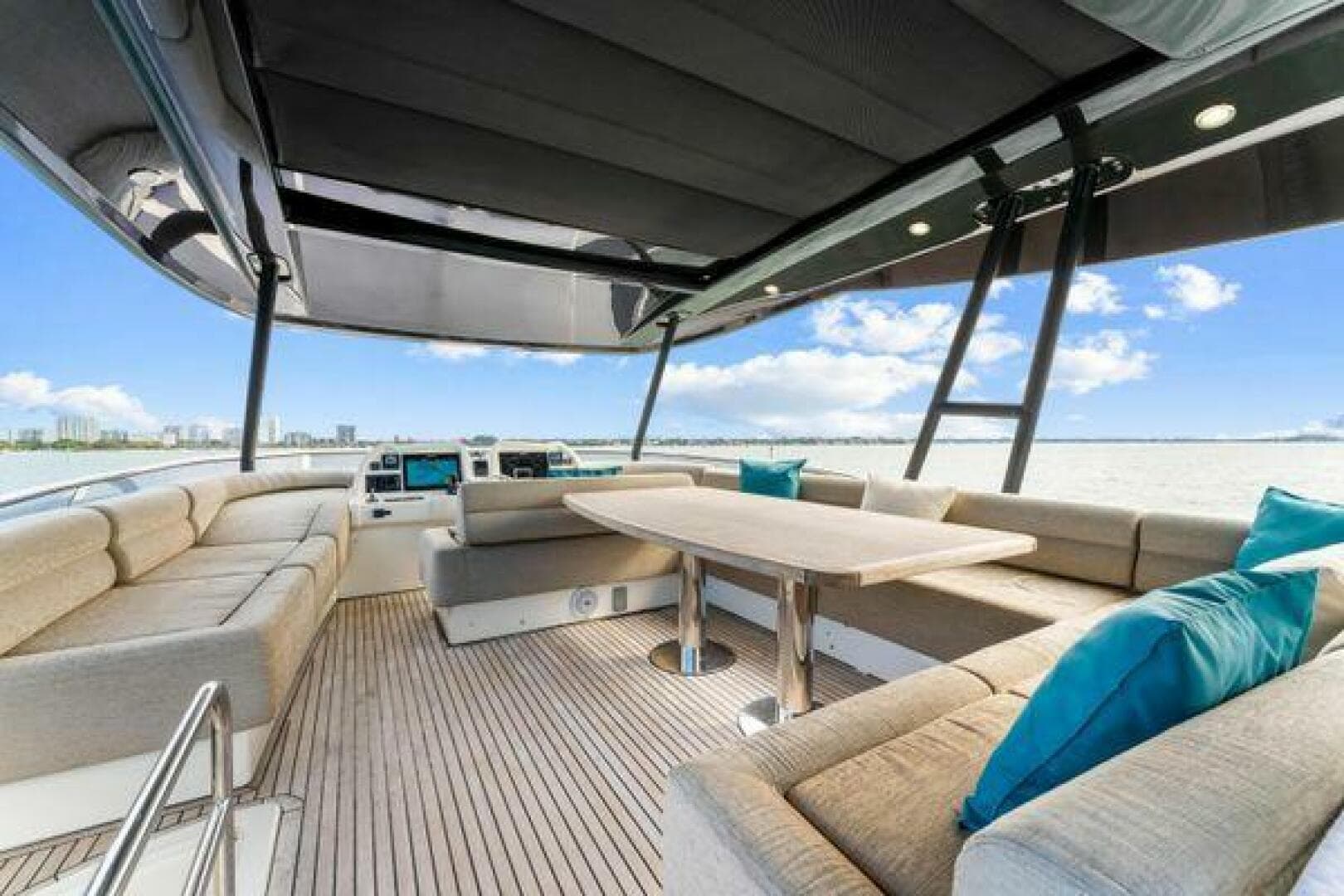 2018 Monte Carlo Yachts 70 — photo 44