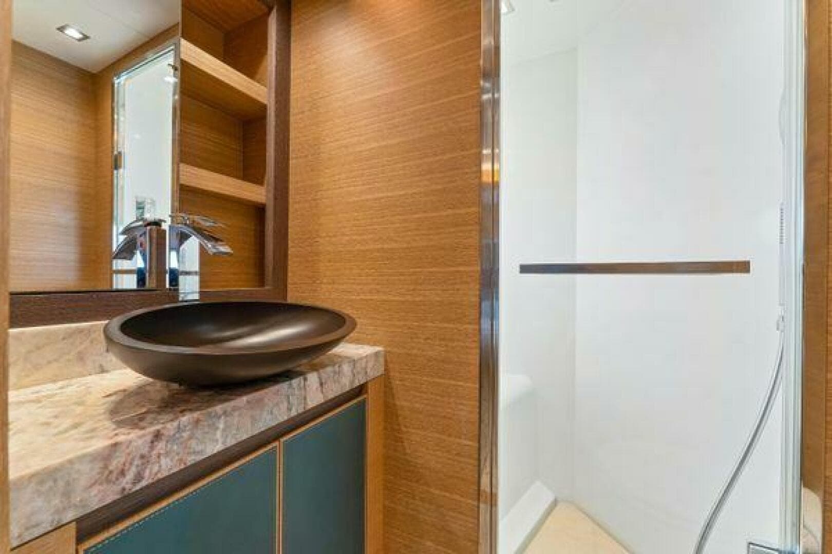 2018 Monte Carlo Yachts 70 — photo 79