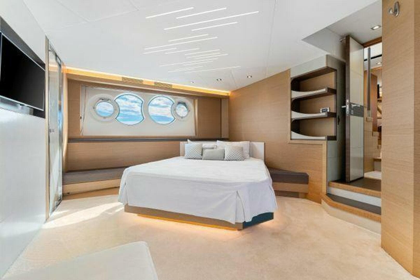 2018 Monte Carlo Yachts 70 — photo 70