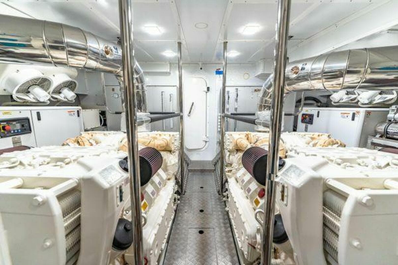 2018 Monte Carlo Yachts 70 — photo 87