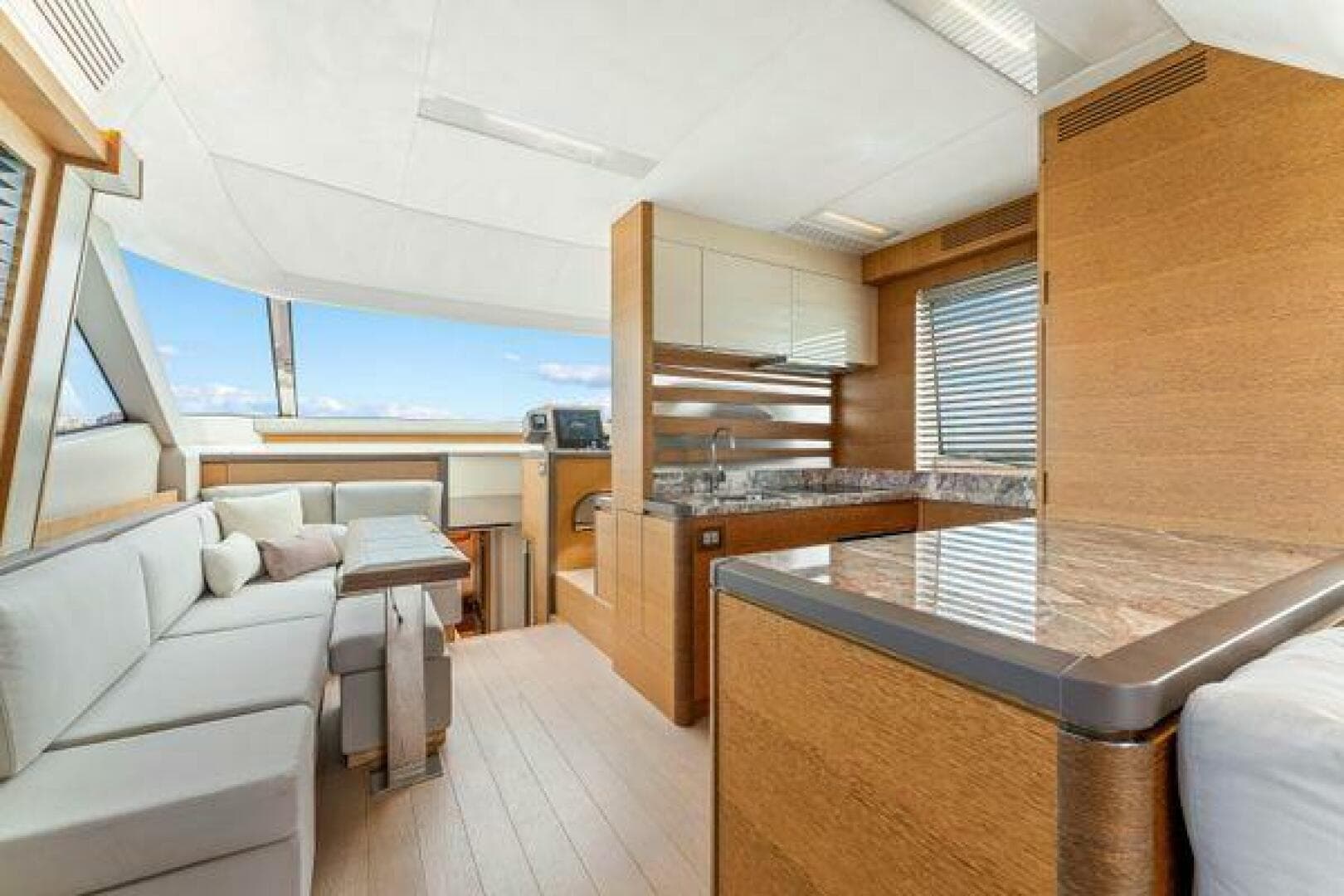 2018 Monte Carlo Yachts 70 — photo 59