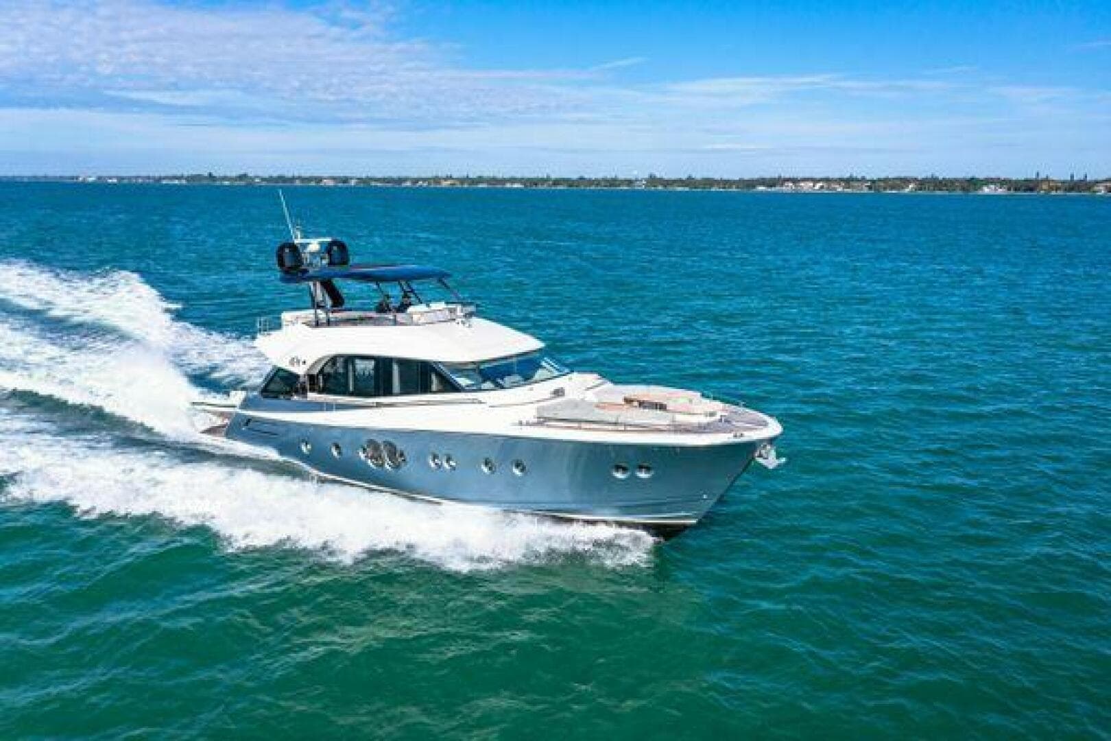 2018 Monte Carlo Yachts 70 — photo 19