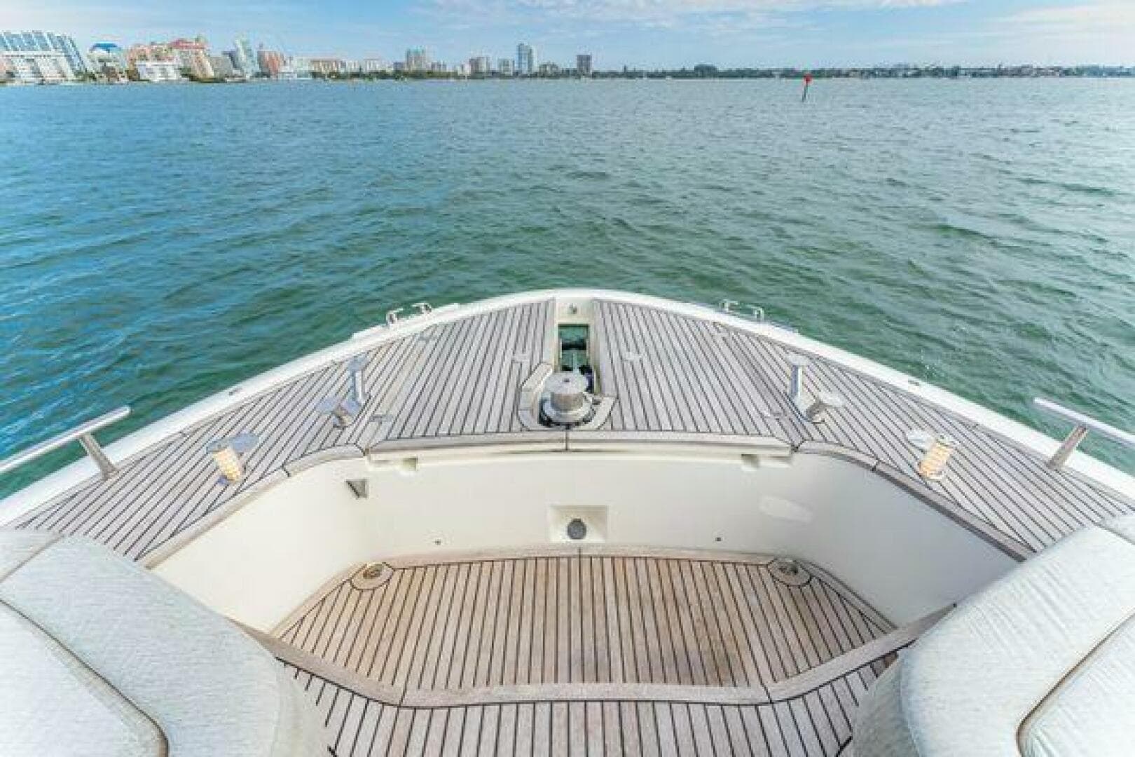 2018 Monte Carlo Yachts 70 — photo 43