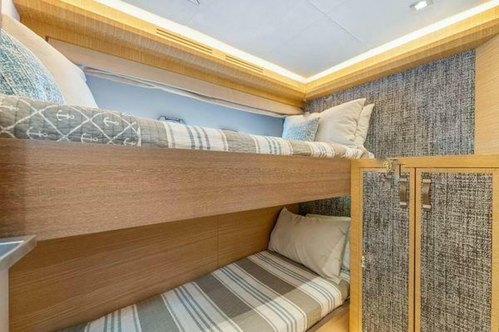 2018 Monte Carlo Yachts 70 — photo 80