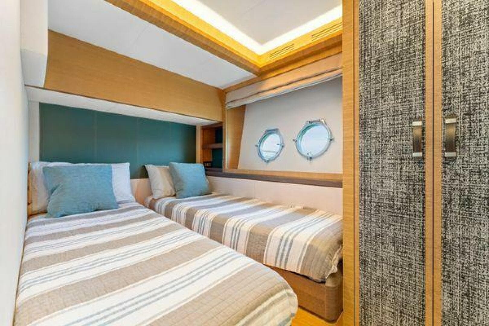 2018 Monte Carlo Yachts 70 — photo 77