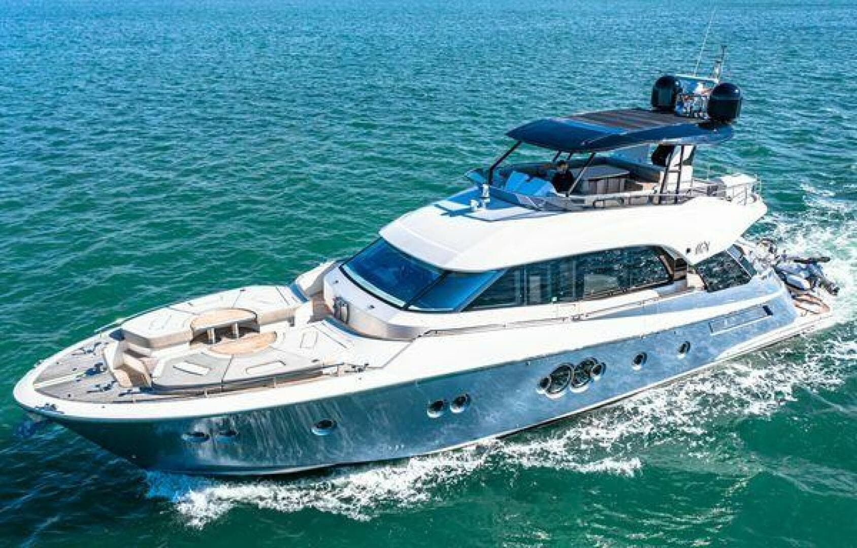 2018 Monte Carlo Yachts 70 — photo 16
