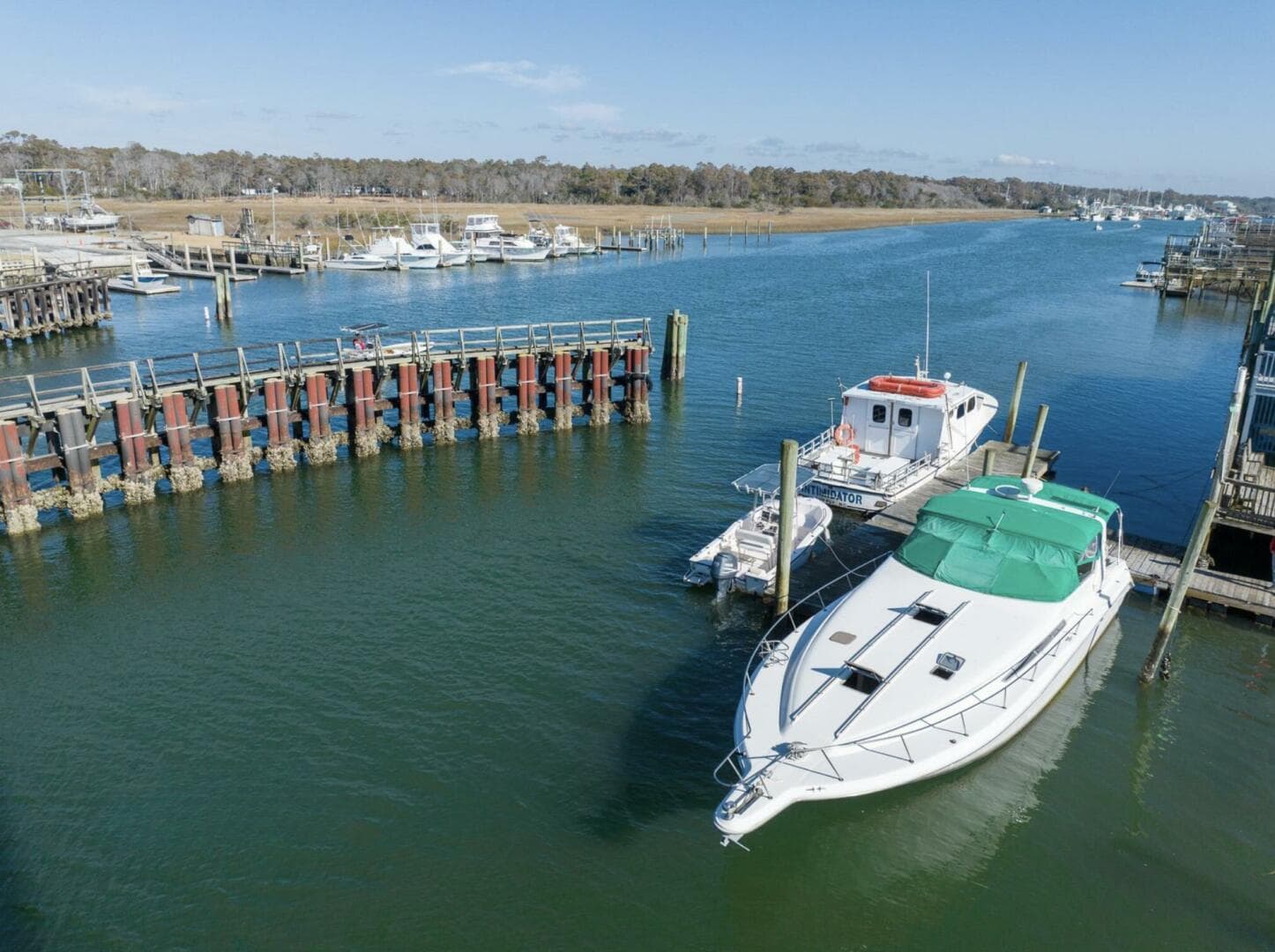 1990 Sea Ray 420 Sundancer — photo 3
