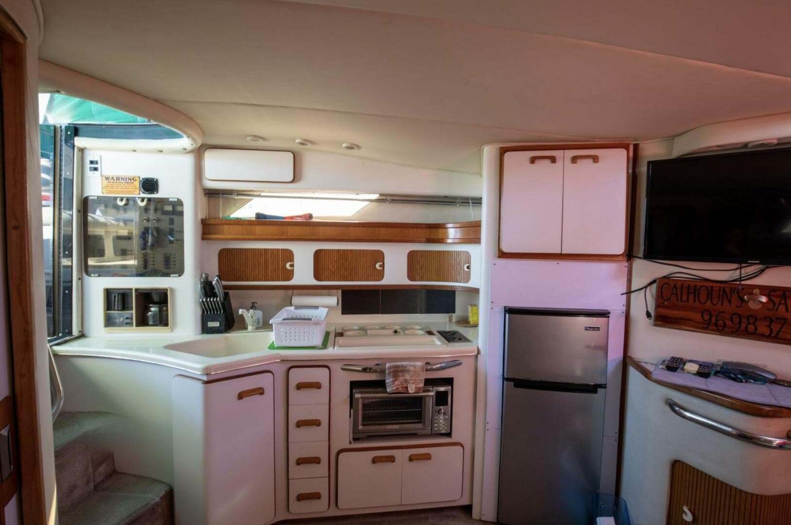 1990 Sea Ray 420 Sundancer — photo 27