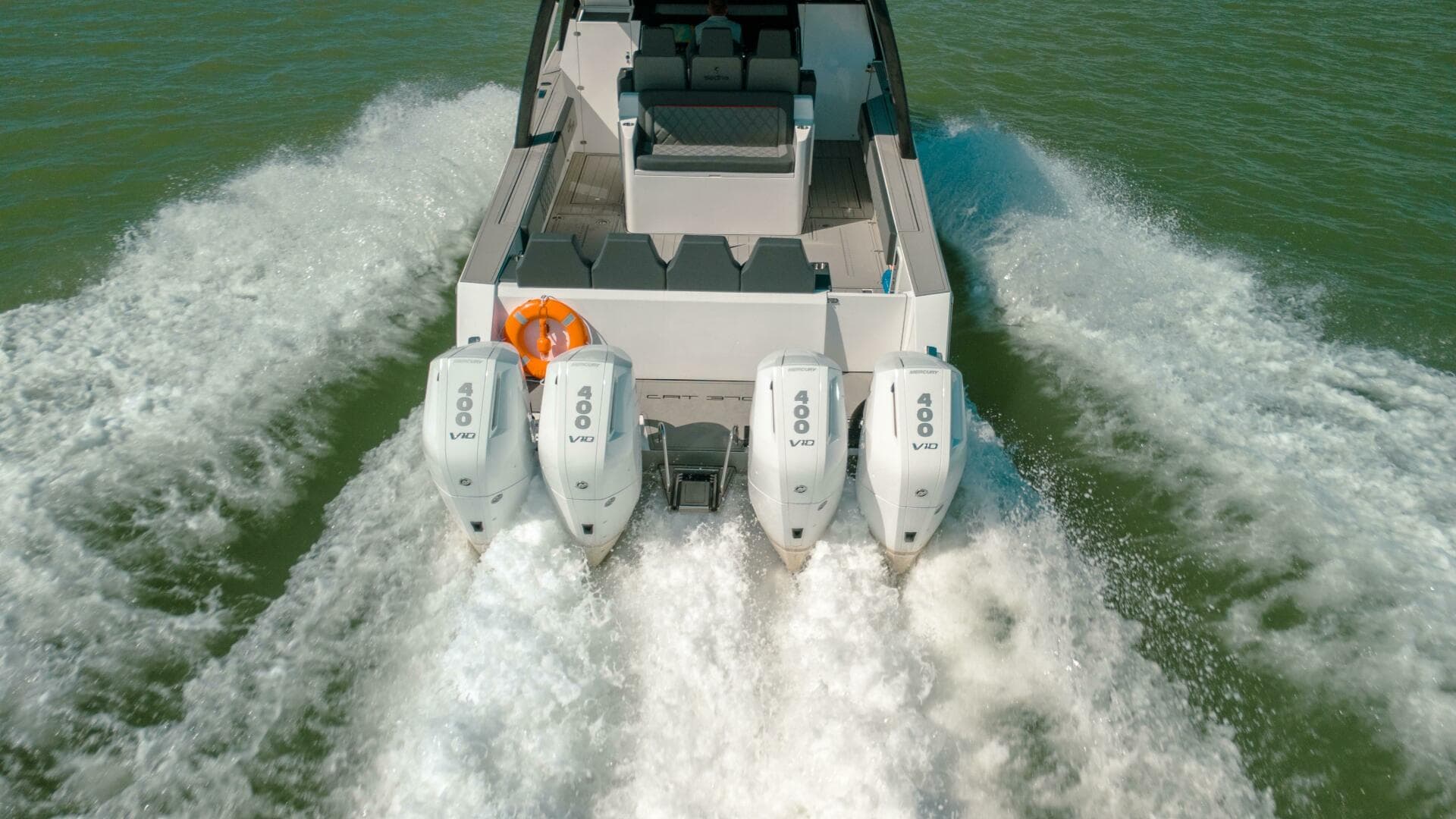 2025 Sedna 370 Cabin — photo 13