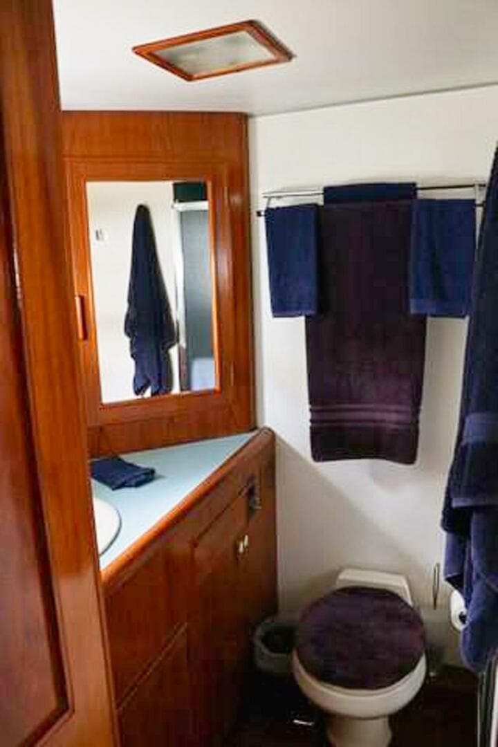 1988 Ocean Alexander Cockpit Motor Yacht 54 — photo 40