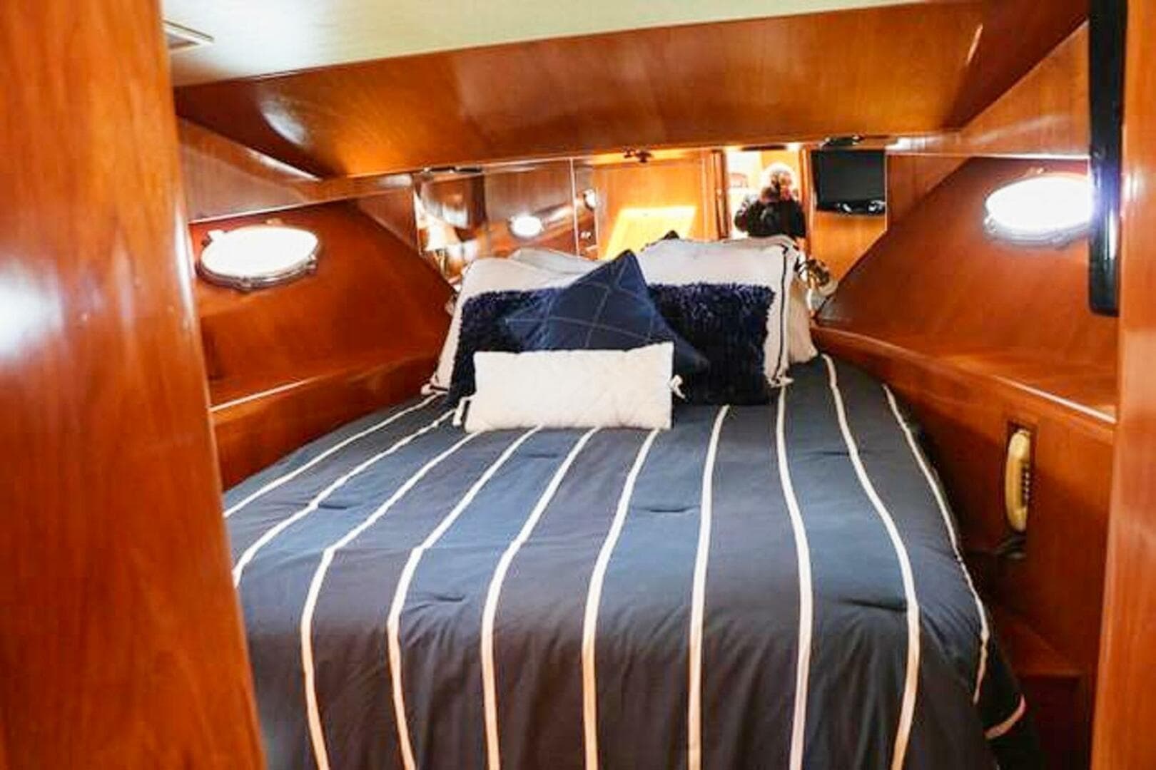 1988 Ocean Alexander Cockpit Motor Yacht 54 — photo 41