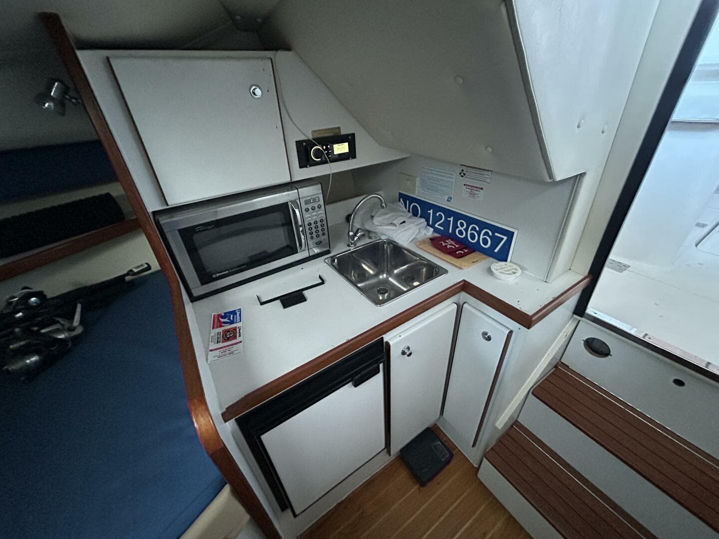 2003 Tiara Yachts 2900 Coronet — photo 6