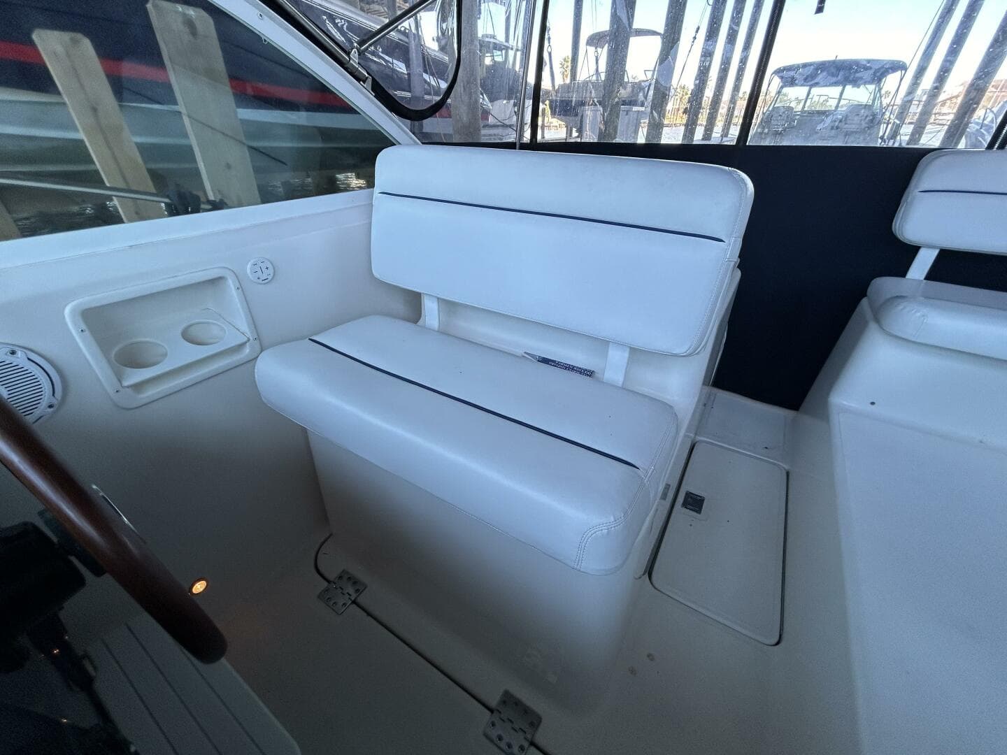 2003 Tiara Yachts 2900 Coronet — photo 9
