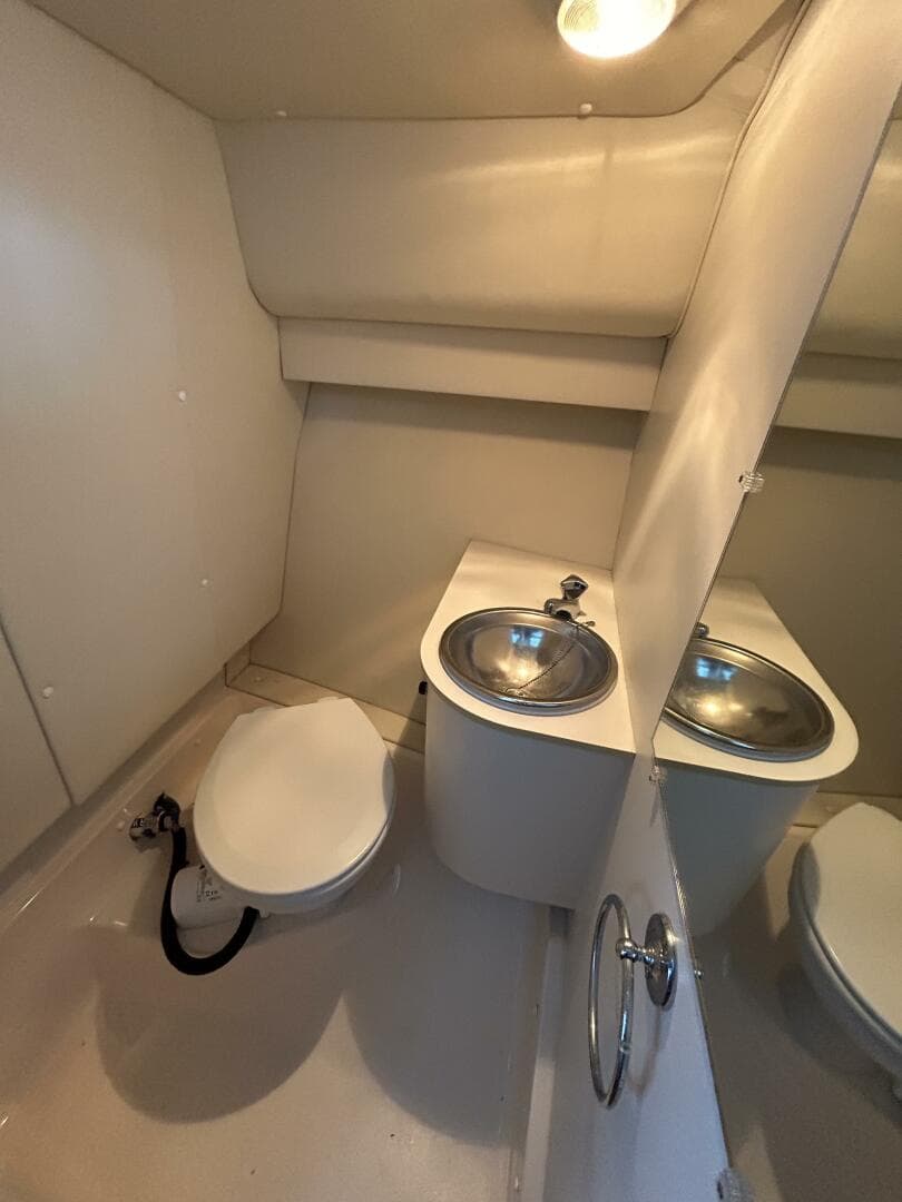 2003 Tiara Yachts 2900 Coronet — photo 8