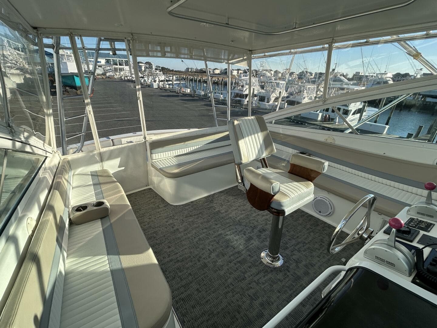 1997 Viking 43 Open — photo 12