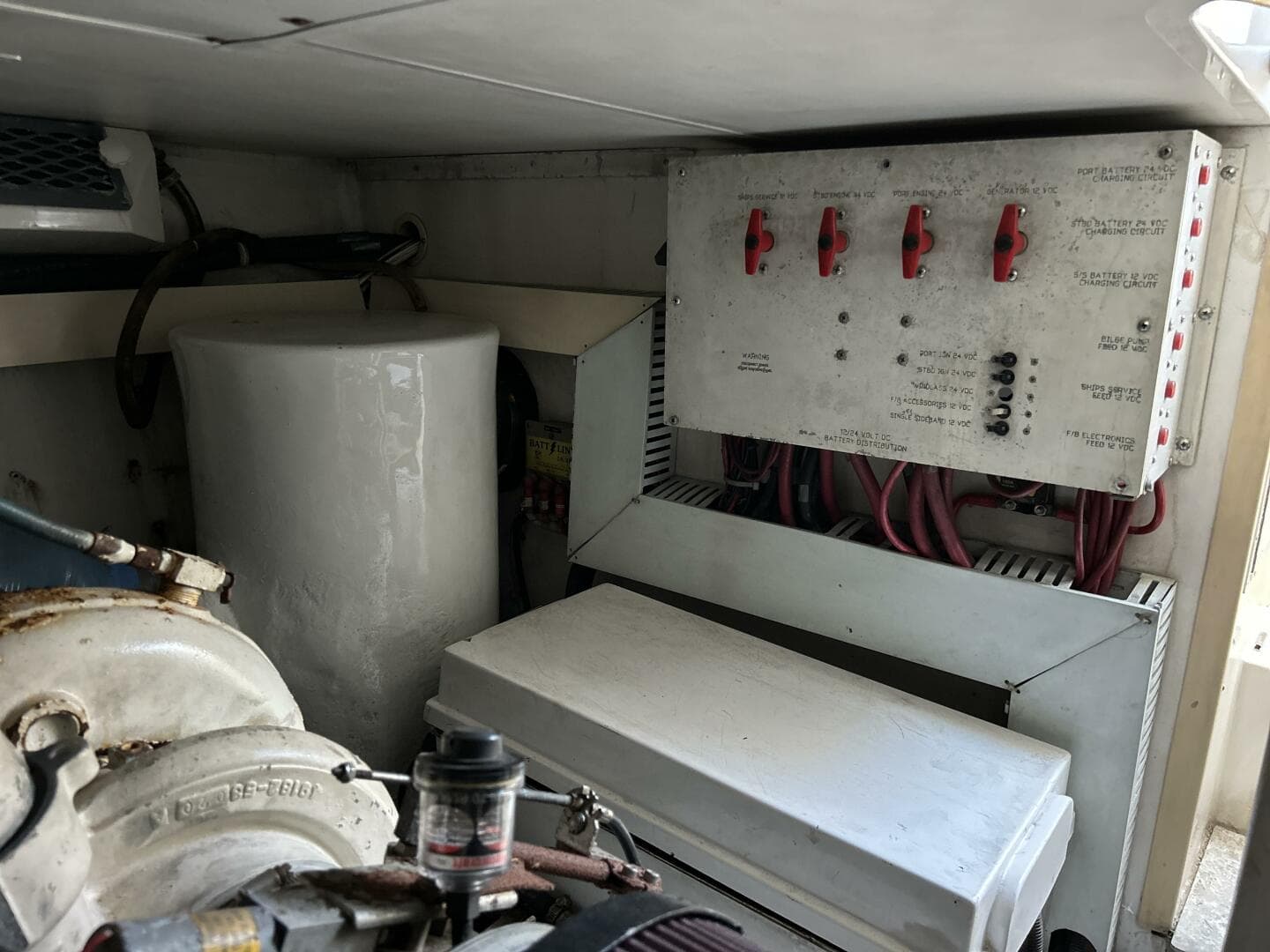 1997 Viking 43 Open — photo 35