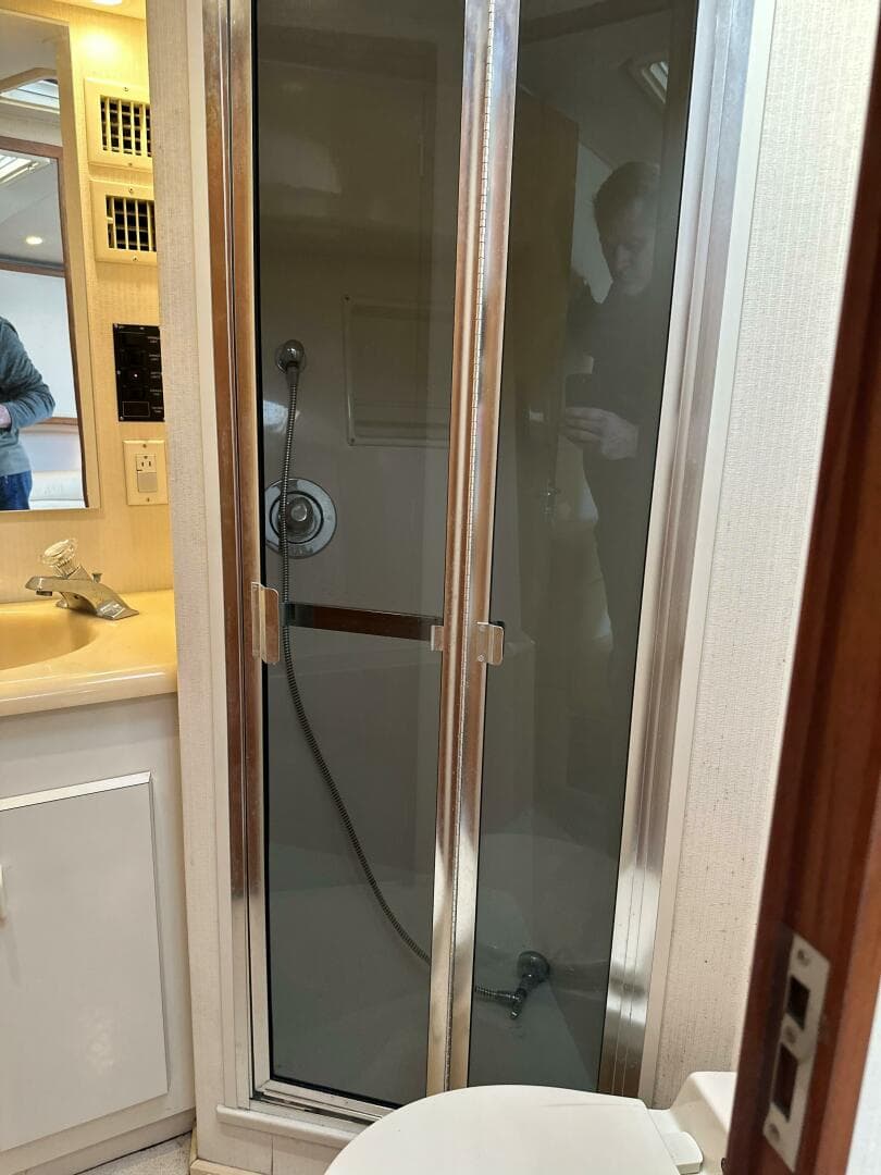 1997 Viking 43 Open — photo 23