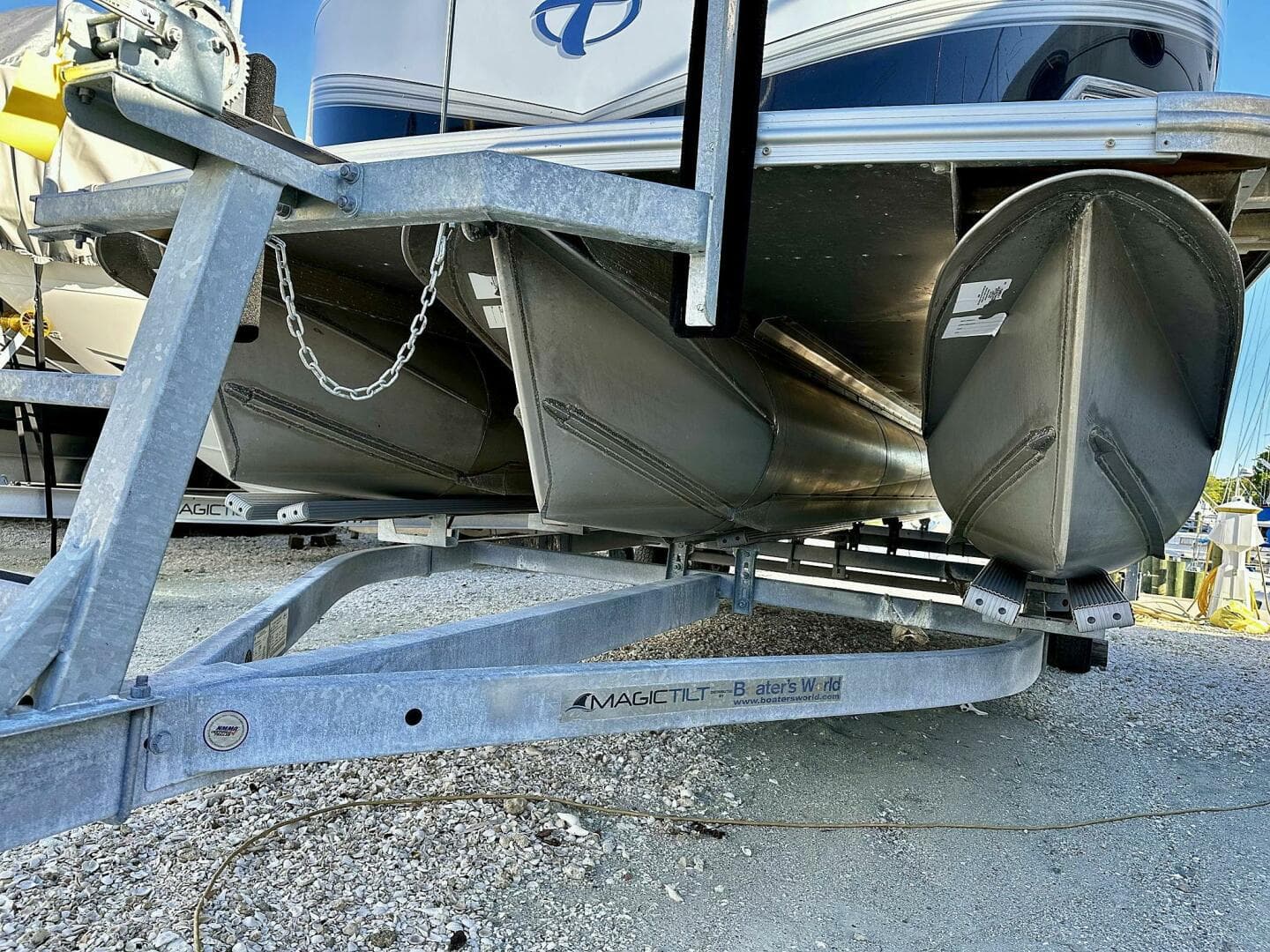 2022 Tahoe Ltz 2285 Ent Tritoon — photo 31