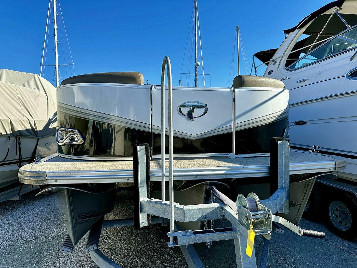 2022 Tahoe Ltz 2285 Ent Tritoon — photo 33